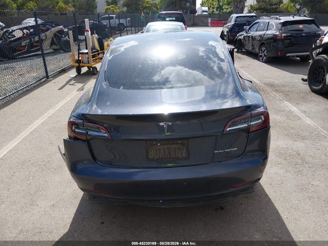 45230169 :رقم المزاد ، 5YJ3E1EB7MF852724 vin ، 2021 Tesla Model 3 Long Range مزاد بيع