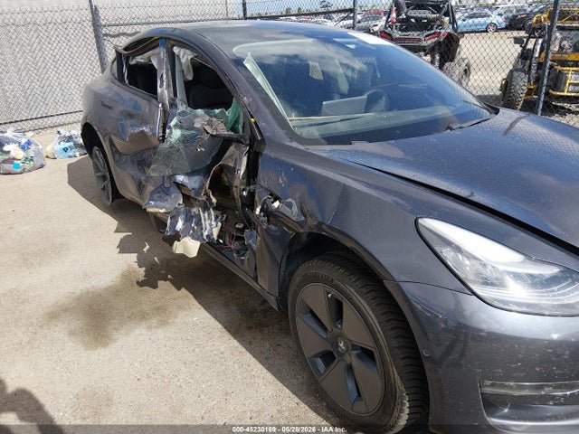 45230169 :رقم المزاد ، 5YJ3E1EB7MF852724 vin ، 2021 Tesla Model 3 Long Range مزاد بيع