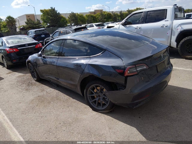45230169 :رقم المزاد ، 5YJ3E1EB7MF852724 vin ، 2021 Tesla Model 3 Long Range مزاد بيع