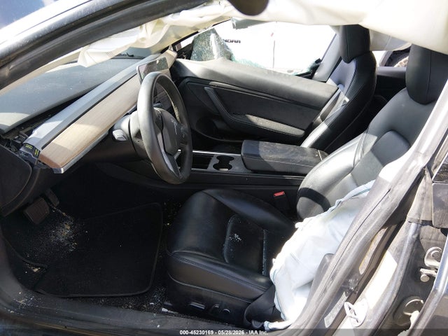 45230169 :رقم المزاد ، 5YJ3E1EB7MF852724 vin ، 2021 Tesla Model 3 Long Range مزاد بيع