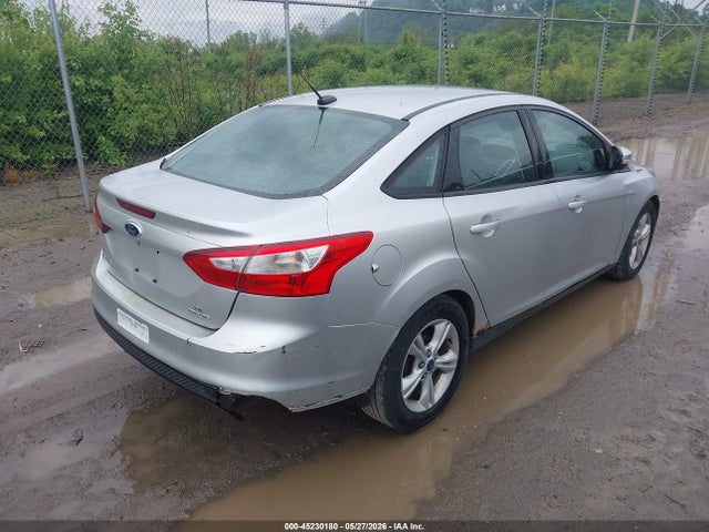 Продажа на аукционе авто 2014 Ford Focus Se, vin: 1FADP3F21EL417663, номер лота: 45230180