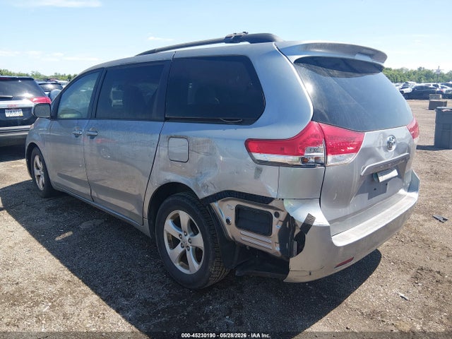 Продажа на аукционе авто 2011 Toyota Sienna Le V6, vin: 5TDKK3DC7BS106714, номер лота: 45230190