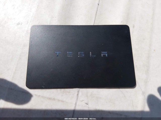 Tesla Model 3 Long Range/mid Range 2018 5YJ3E1EA1JF071135 Image 11
