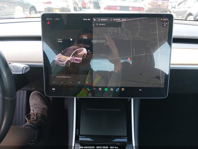 Tesla Model 3 Long Range/mid Range 2018 5YJ3E1EA1JF071135 Image 18