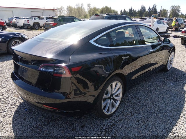 Tesla Model 3 Long Range/mid Range 2018 5YJ3E1EA1JF071135 Image 4
