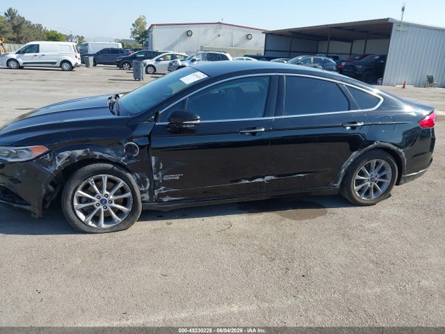 3FA6P0PU0HR157401 Ford Fusion Energi Se Luxury