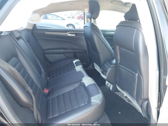 3FA6P0PU0HR157401 Ford Fusion Energi Se Luxury