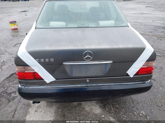1994 Mercedes-benz E 320 მანქანა იყიდება აუქციონზე, vin: WDBEA32E2RC133379, აუქციონის ნომერი: 45230253