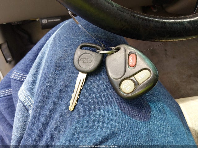 Продажа на аукционе авто 2000 Chevrolet Silverado 1500 Ls, vin: 2GCEK19T9Y1169825, номер лота: 45230256