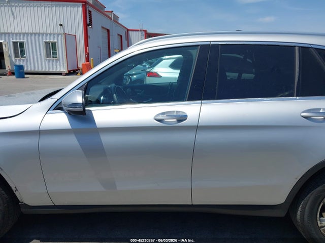 Продажа на аукционе авто 2017 Mercedes-benz Glc 300, vin: WDC0G4JB3HF250225, номер лота: 45230267