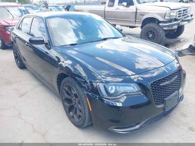Aukcja sprzedaży 2017 Chrysler 300 300s Alloy Edition, vin: 2C3CCABG5HH516645, numer aukcji: 45230293