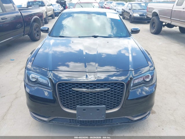 Продаж на аукціоні авто 2017 Chrysler 300 300s Alloy Edition, vin: 2C3CCABG5HH516645, номер лоту: 45230293