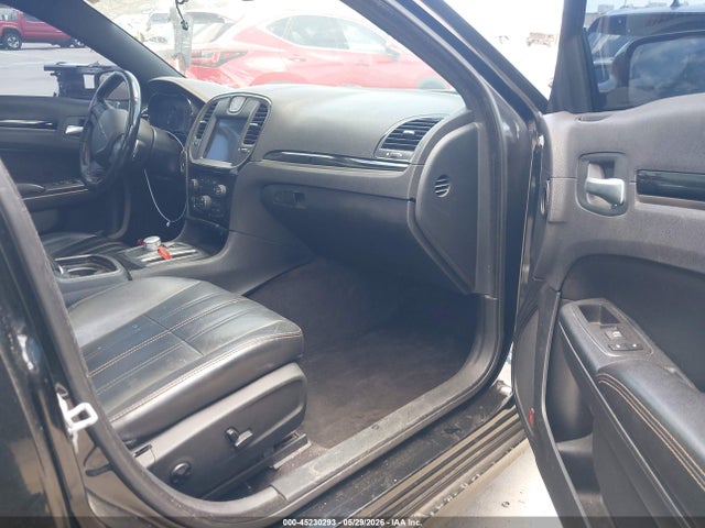 Продаж на аукціоні авто 2017 Chrysler 300 300s Alloy Edition, vin: 2C3CCABG5HH516645, номер лоту: 45230293