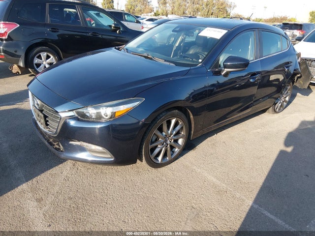 2018 Mazda Mazda3 Touring მანქანა იყიდება აუქციონზე, vin: 3MZBN1L31JM272106, აუქციონის ნომერი: 45230301