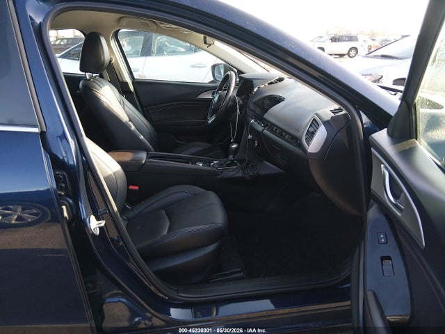 2018 Mazda Mazda3 Touring მანქანა იყიდება აუქციონზე, vin: 3MZBN1L31JM272106, აუქციონის ნომერი: 45230301