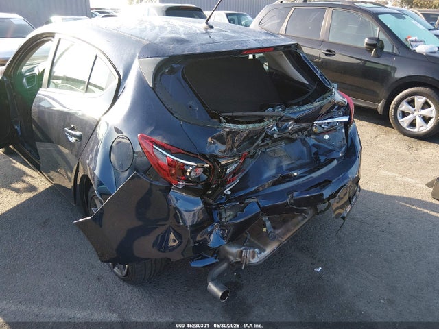 2018 Mazda Mazda3 Touring მანქანა იყიდება აუქციონზე, vin: 3MZBN1L31JM272106, აუქციონის ნომერი: 45230301