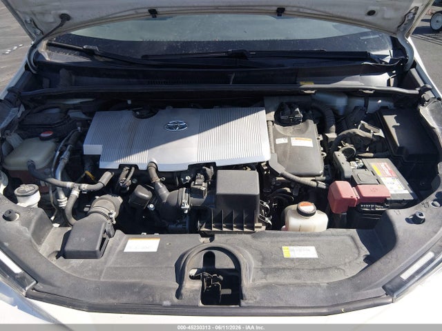 Toyota Prius Two 2016 JTDKBRFU6G3515580 Image 10