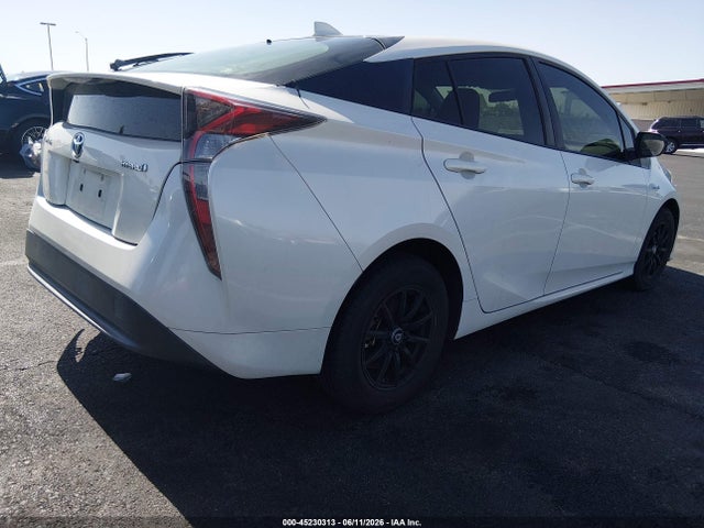 Toyota Prius Two 2016 JTDKBRFU6G3515580 Image 4