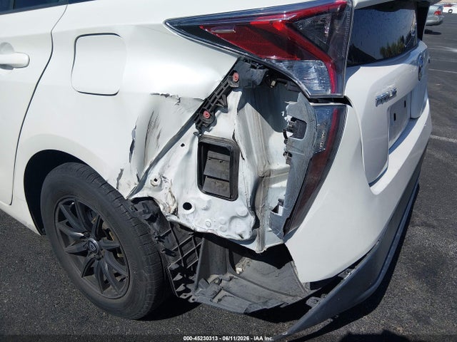 Toyota Prius Two 2016 JTDKBRFU6G3515580 Image 6