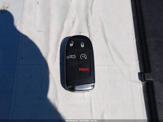 Продажа на аукционе авто 2015 Chrysler 200 S, vin: 1C3CCCDG1FN556928, номер лота: 45230316