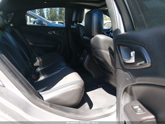Продажа на аукционе авто 2015 Chrysler 200 S, vin: 1C3CCCDG1FN556928, номер лота: 45230316