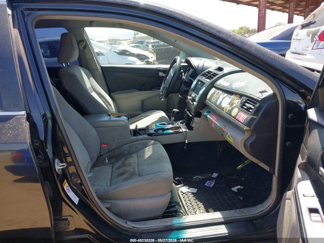 2014 Toyota Camry Le მანქანა იყიდება აუქციონზე, vin: 4T4BF1FK0ER425189, აუქციონის ნომერი: 45230326