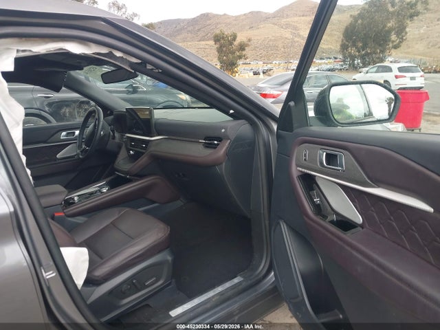 Ford Explorer Platinum 2025 1FMWK7HC2SGB30198 Image 5