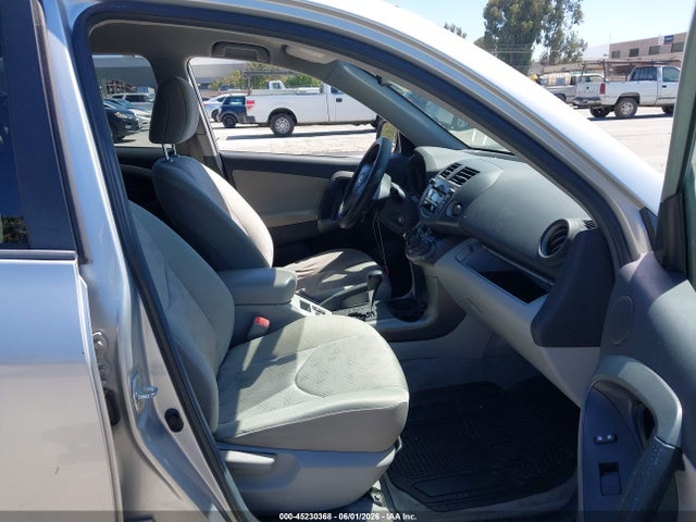 2010 Toyota Rav4 მანქანა იყიდება აუქციონზე, vin: 2T3BF4DV0AW051256, აუქციონის ნომერი: 45230368
