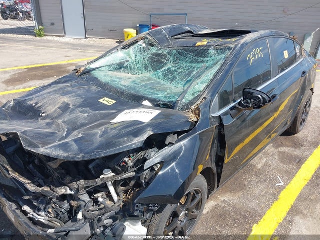 45230395 :رقم المزاد ، 1G1BH5SE1H7258627 vin ، 2017 Chevrolet Cruze Lt Auto مزاد بيع