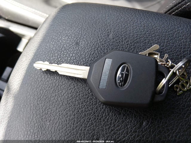 2014 Subaru Xv Crosstrek 2.0i Limited მანქანა იყიდება აუქციონზე, vin: JF2GPAGC2E8270955, აუქციონის ნომერი: 45230412