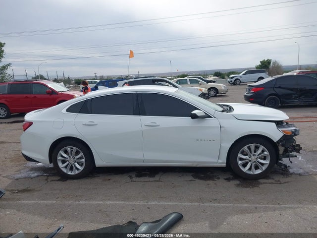 1G1ZD5ST4NF117352 Chevrolet Malibu Fwd Lt