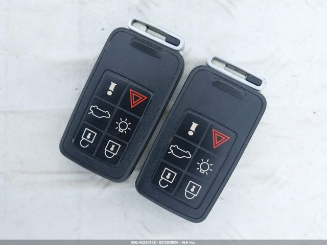 2012 Volvo S60 T6/t6 R-design მანქანა იყიდება აუქციონზე, vin: YV1902FH6C2135955, აუქციონის ნომერი: 45230456
