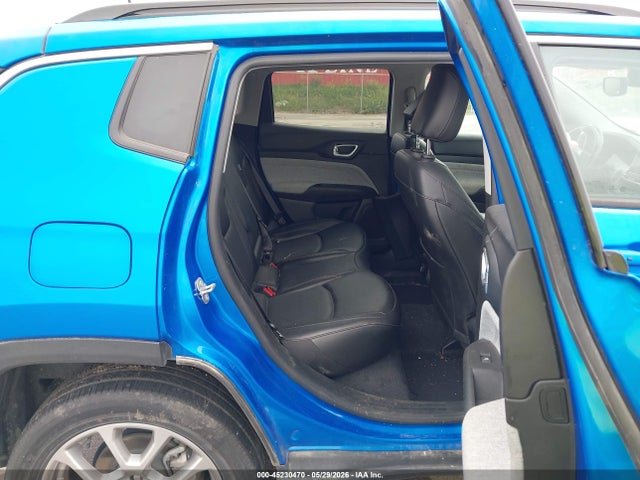 Jeep Compass Latitude Lux 4x4 2022 3C4NJDFB7NT189906 Image 8