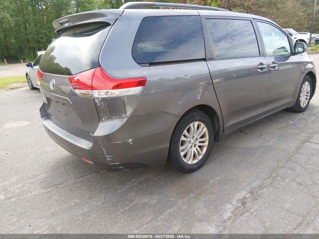 Продаж на аукціоні авто 2011 Toyota Sienna Xle V6, vin: 5TDYK3DC2BS033665, номер лоту: 45230475