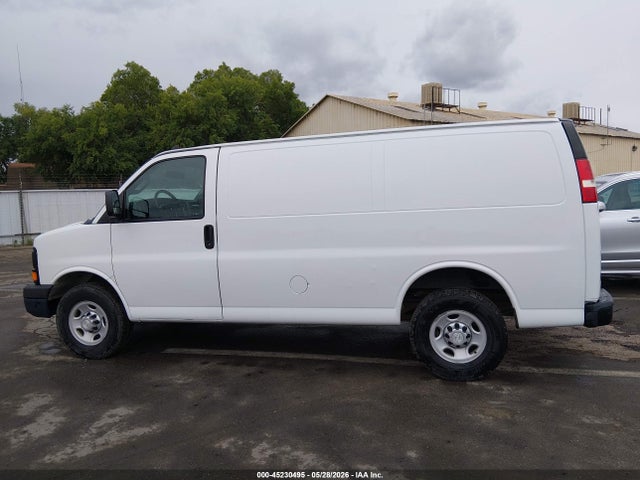 Chevrolet Express 2500 Work Van 2016 1GCWGAFG5G1241007 Image 17