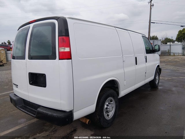 Chevrolet Express 2500 Work Van 2016 1GCWGAFG5G1241007 Image 4