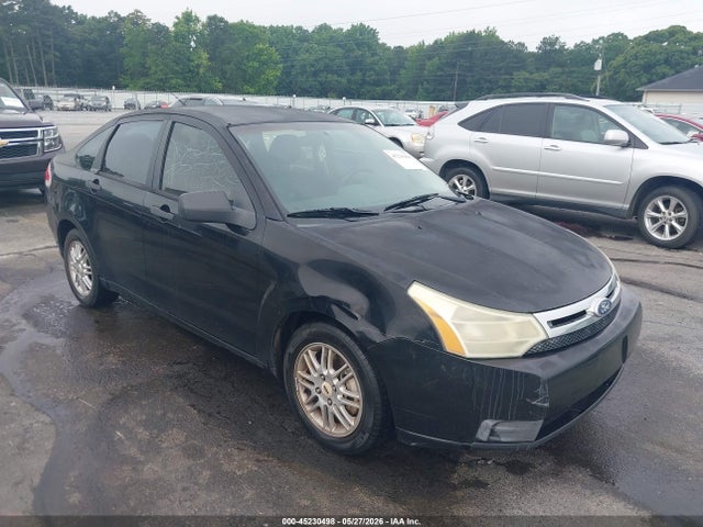 45230498 :رقم المزاد ، 1FAHP35N09W180228 vin ، 2009 Ford Focus Se مزاد بيع