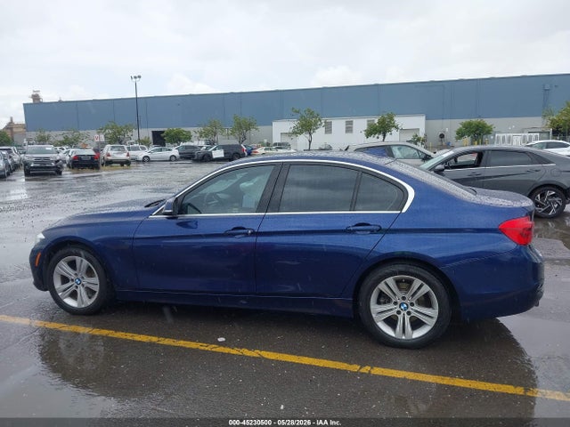 45230500 :رقم المزاد ، WBA8B9G5XJNU95716 vin ، 2018 Bmw 330i مزاد بيع