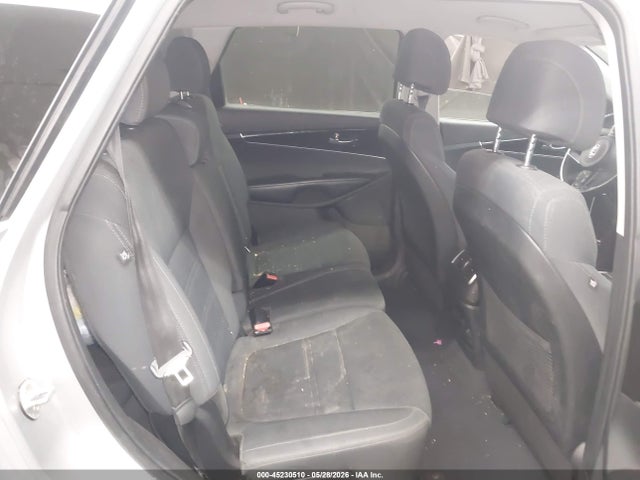 KIA Sorento 2.4l Lx 2017 5XYPG4A31HG303627 Image 8
