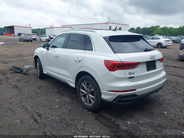 2023 Audi Q3 Premium 45 Tfsi S Line Quattro Tiptronic მანქანა იყიდება აუქციონზე, vin: WA1DECF32P1127658, აუქციონის ნომერი: 45230545