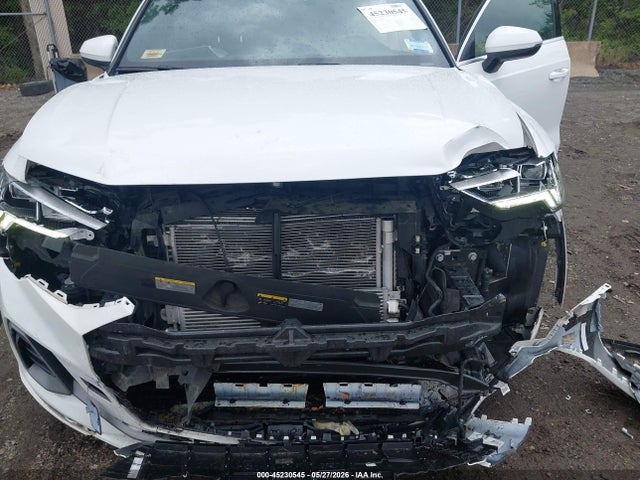 2023 Audi Q3 Premium 45 Tfsi S Line Quattro Tiptronic მანქანა იყიდება აუქციონზე, vin: WA1DECF32P1127658, აუქციონის ნომერი: 45230545