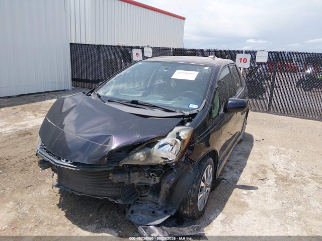 45230550 :رقم المزاد ، JHMGE8H65DC064481 vin ، 2013 Honda Fit Sport مزاد بيع