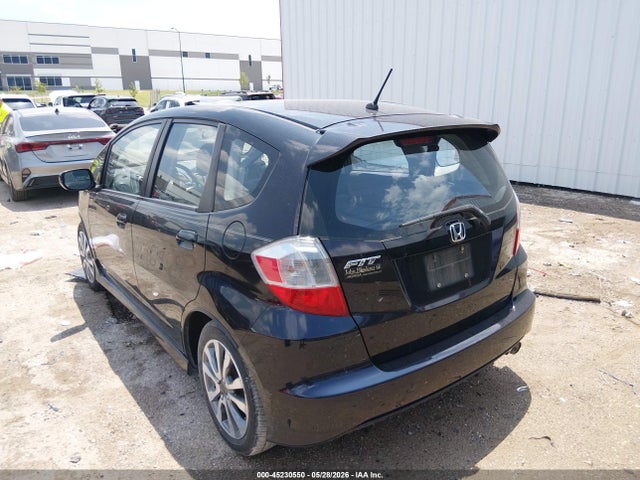 45230550 :رقم المزاد ، JHMGE8H65DC064481 vin ، 2013 Honda Fit Sport مزاد بيع