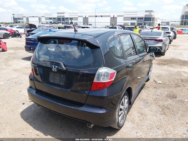 45230550 :رقم المزاد ، JHMGE8H65DC064481 vin ، 2013 Honda Fit Sport مزاد بيع