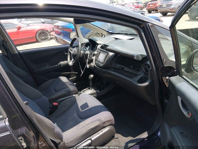45230550 :رقم المزاد ، JHMGE8H65DC064481 vin ، 2013 Honda Fit Sport مزاد بيع