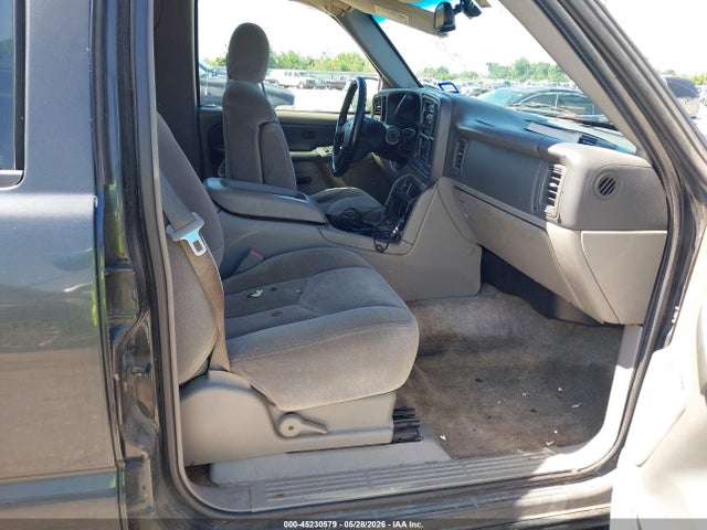 45230579 :رقم المزاد ، 1GKEC13VX3R210023 vin ، 2003 Gmc Yukon Sle مزاد بيع