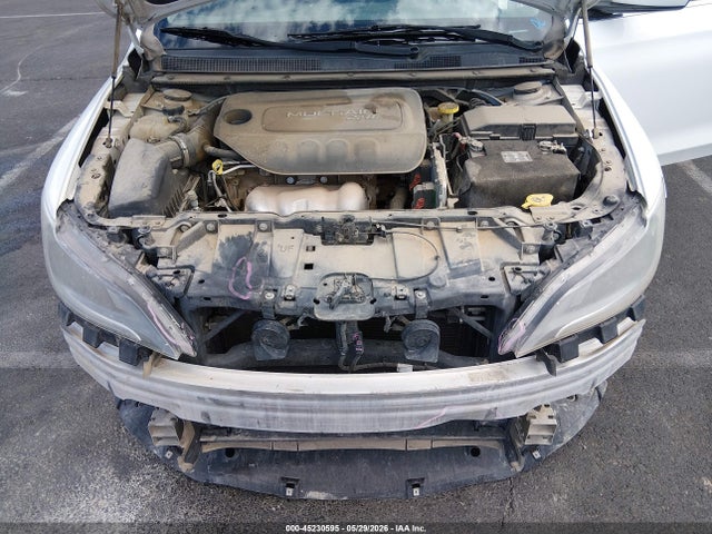 1C3CCCAB1GN136287 Chrysler 200 Limited