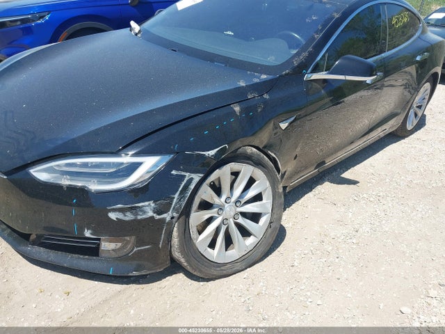Tesla Model S 100d/75d/p100d 2018 5YJSA1E2XJF252489 Image 19