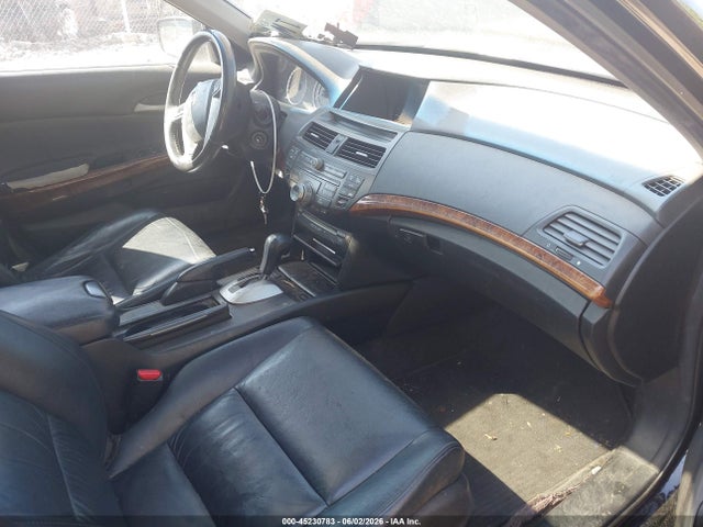 45230783 :رقم المزاد ، 1HGCP2F8XCA070235 vin ، 2012 Honda Accord 2.4 Ex-l مزاد بيع