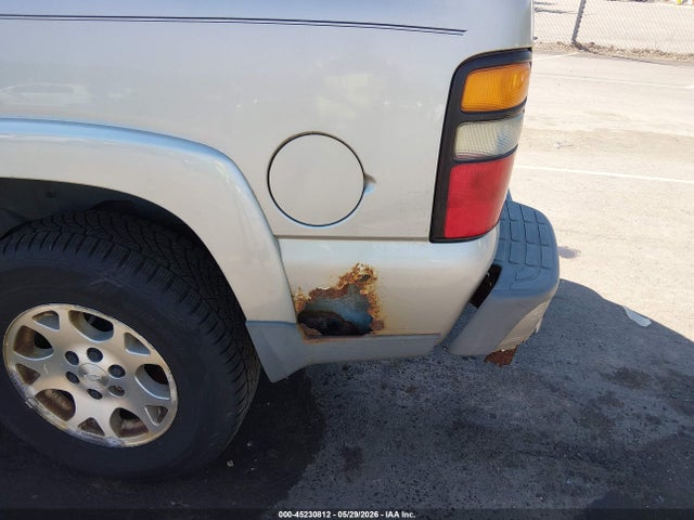 45230812 :رقم المزاد ، 1GNEK13T84R201942 vin ، 2004 Chevrolet Tahoe Z71 مزاد بيع